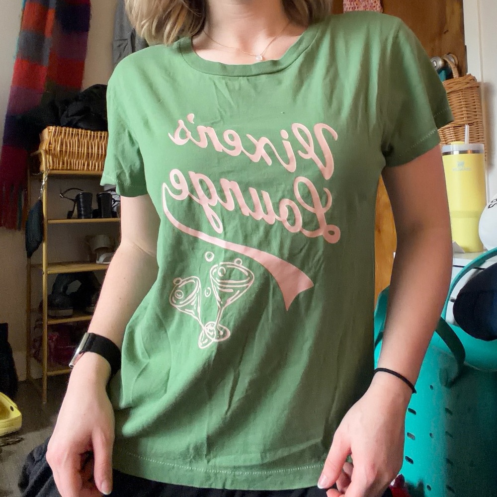 American Eagle Outfitters Green Tee with Pink Print